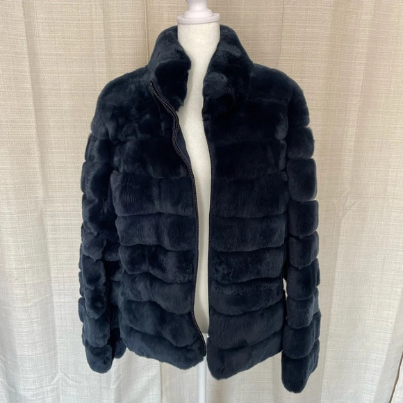 COPY - *NWOT* Navy Belle Fare Short Faux Fur Cairo Jacket - Sz. L - MSRP $850 - Picture 2 of 8